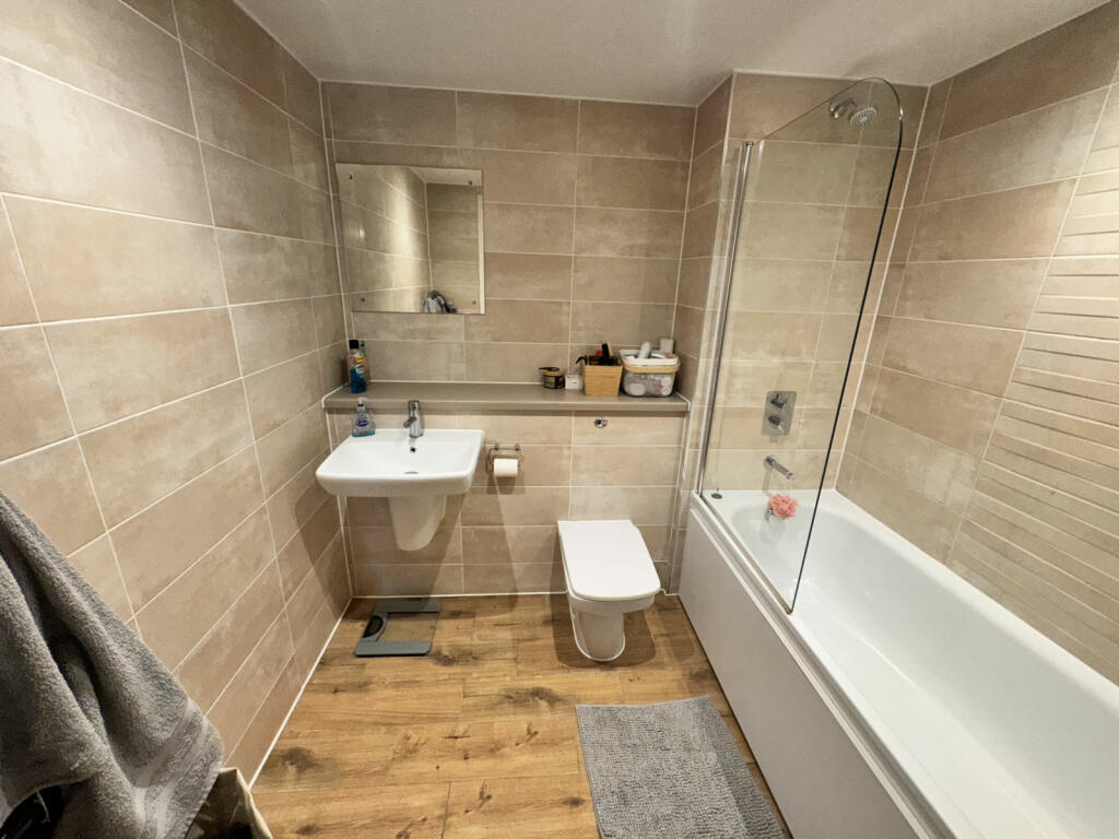 310MANCHESTERWIMG_0617.jpg
