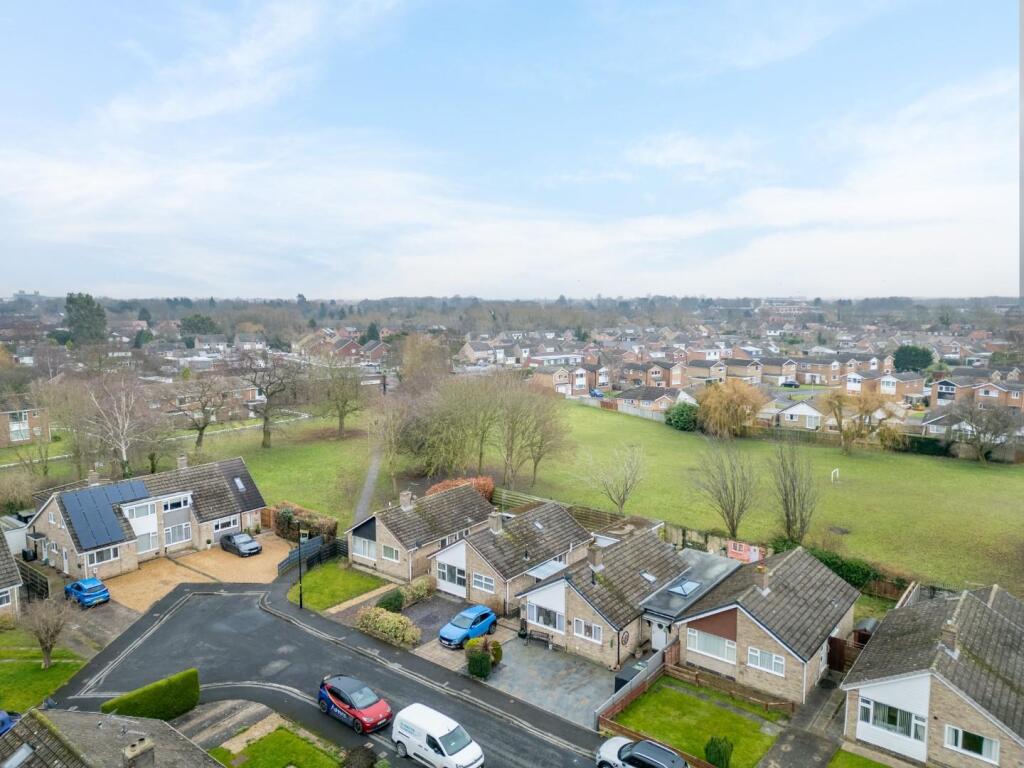 9 wordsworth crescent-1.jpg