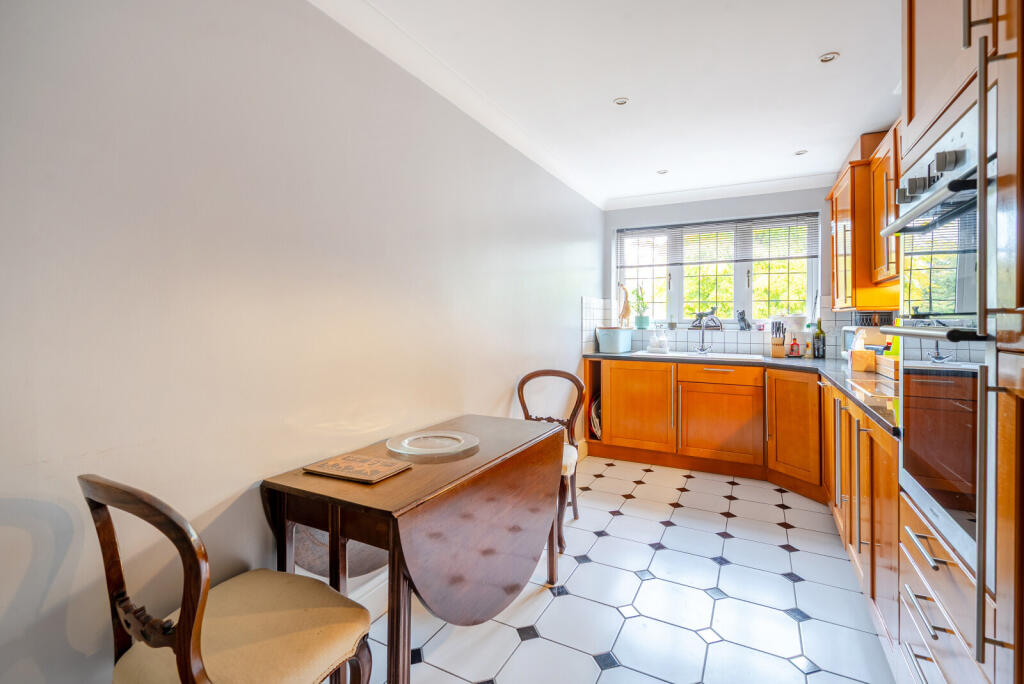 1361990-13-68de46...