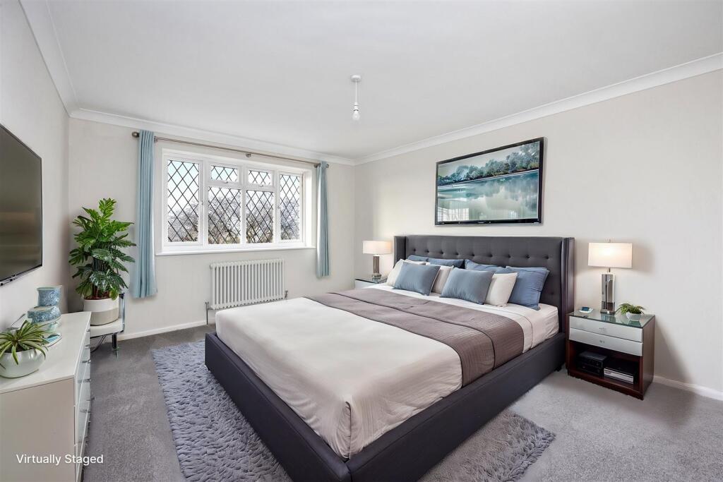 Benett-Drive-57-001 - Bedroom - Modern - 1.jpg