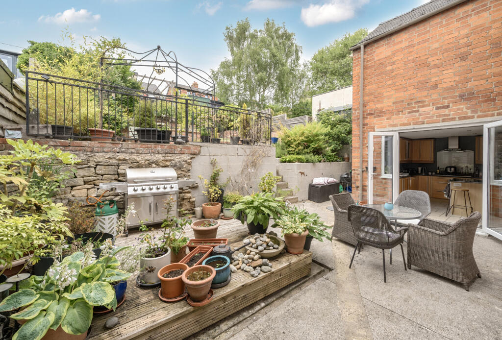 1315862-28-686400...