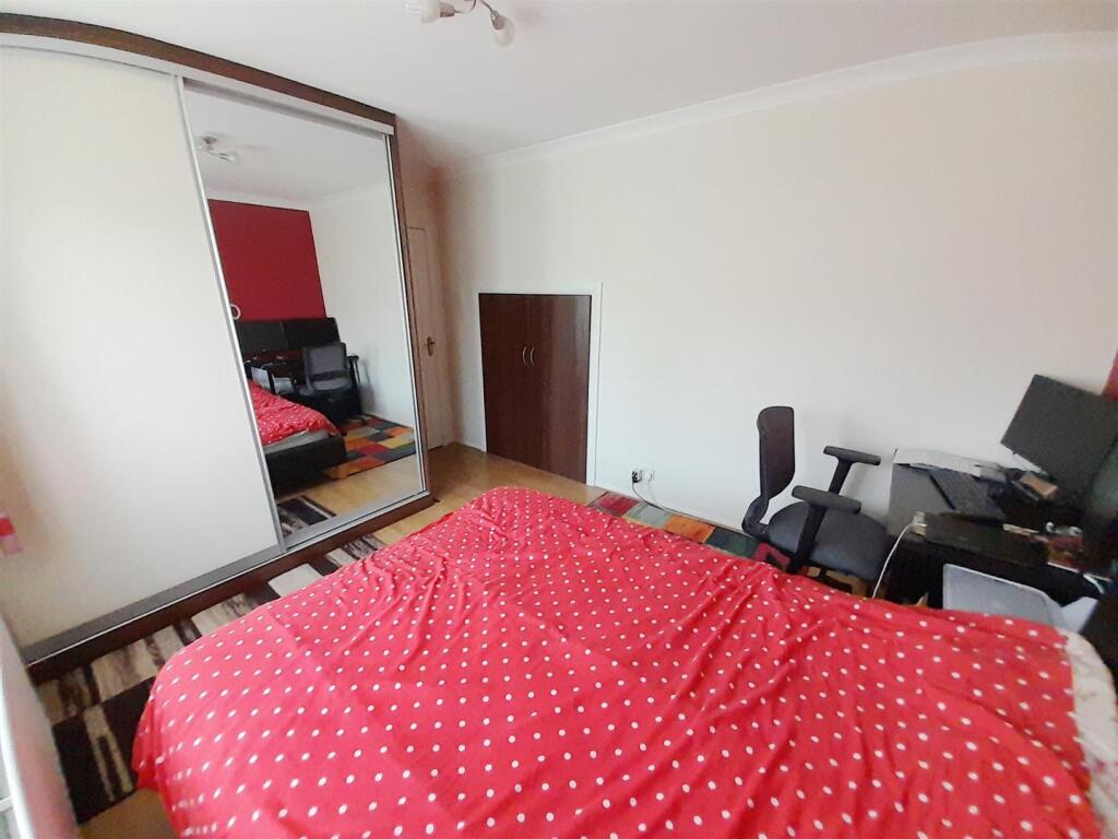 bed 1