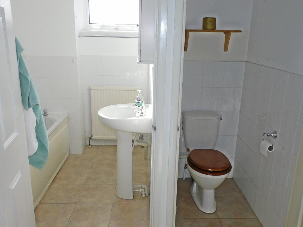 Bathroom & Cloaks