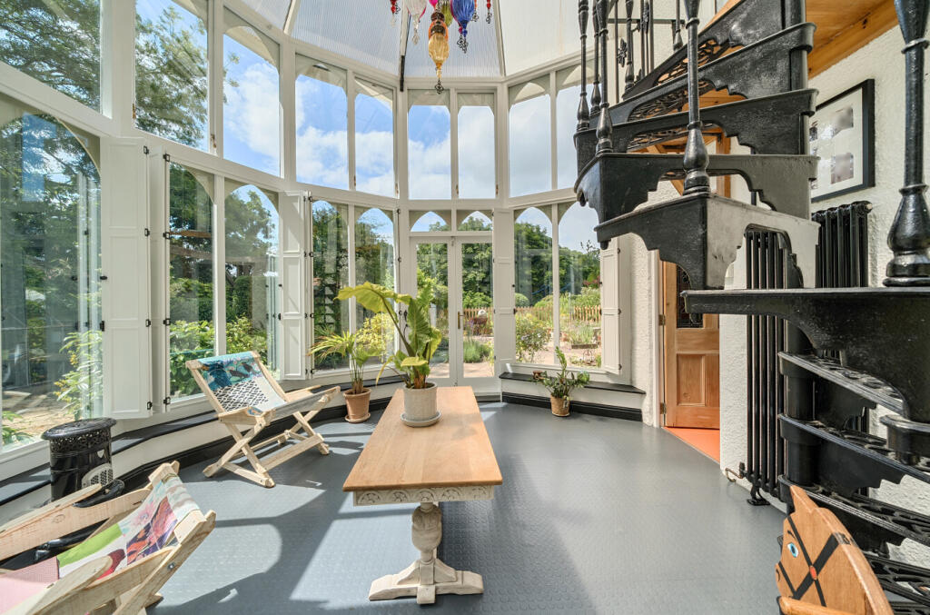 1306375-8-6859926...