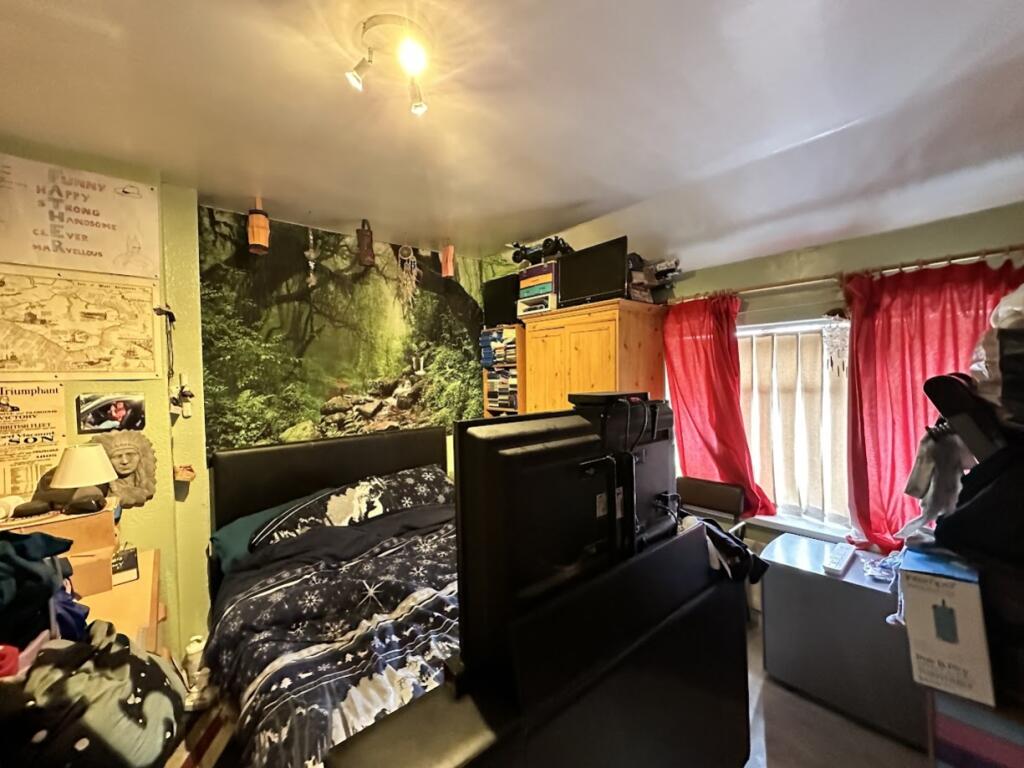edroom x