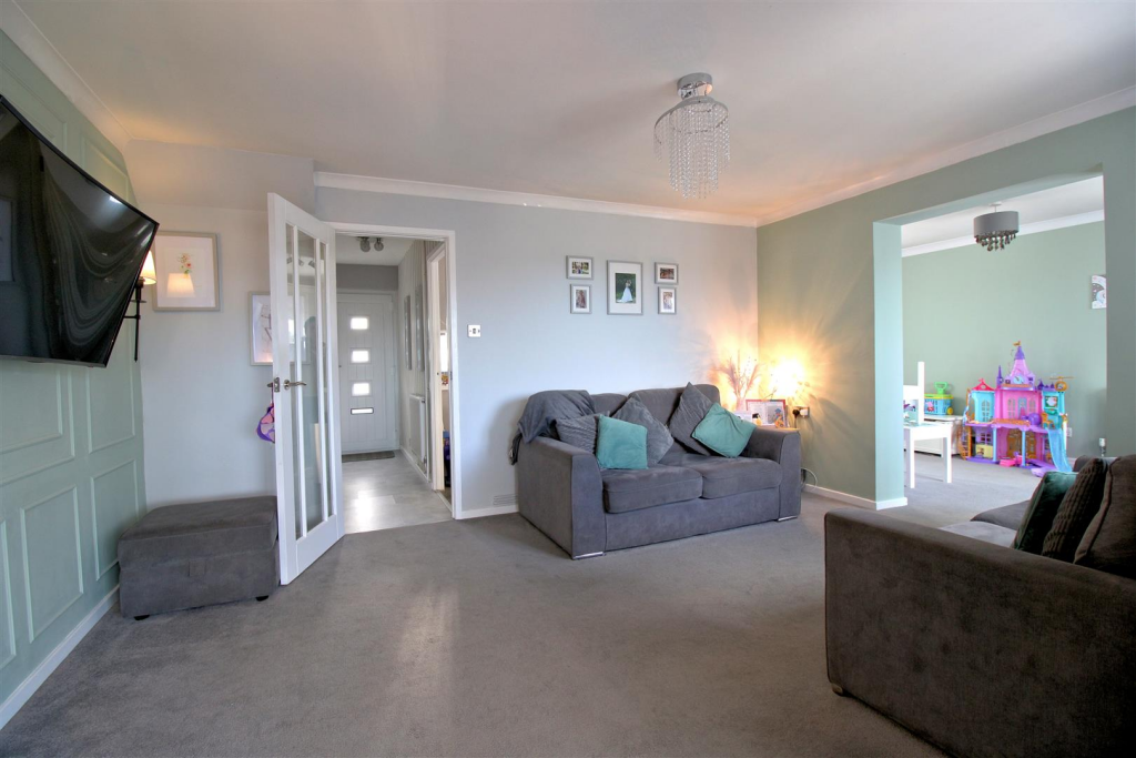 Lounge - Play Room