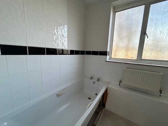 33 Claverdon bathroom new.jpg