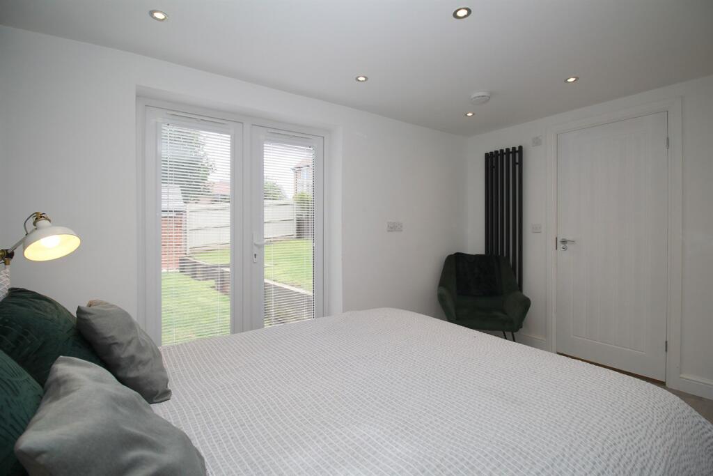 Guest Bedroom / Stud