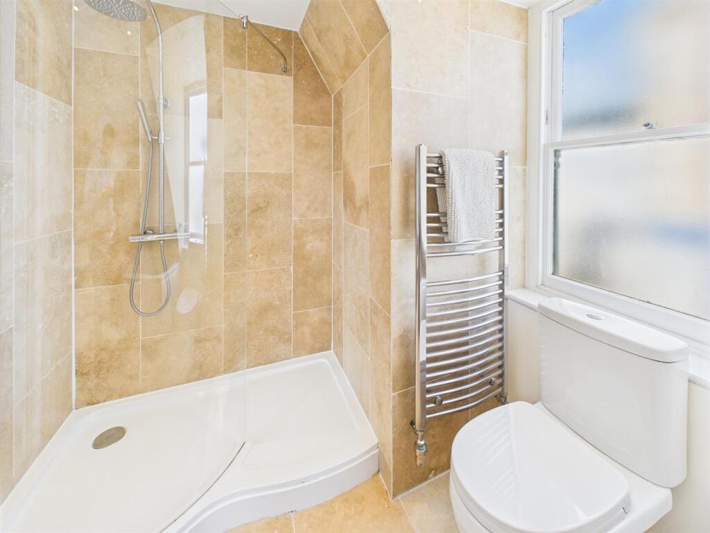 Bedroom Two En-suite