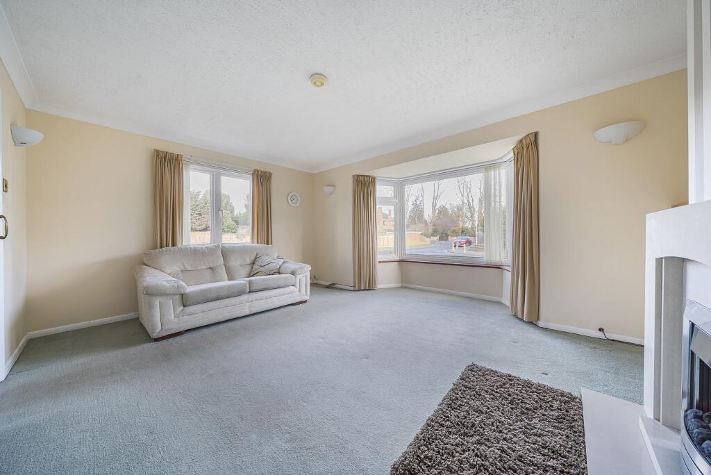 Living Room (3)