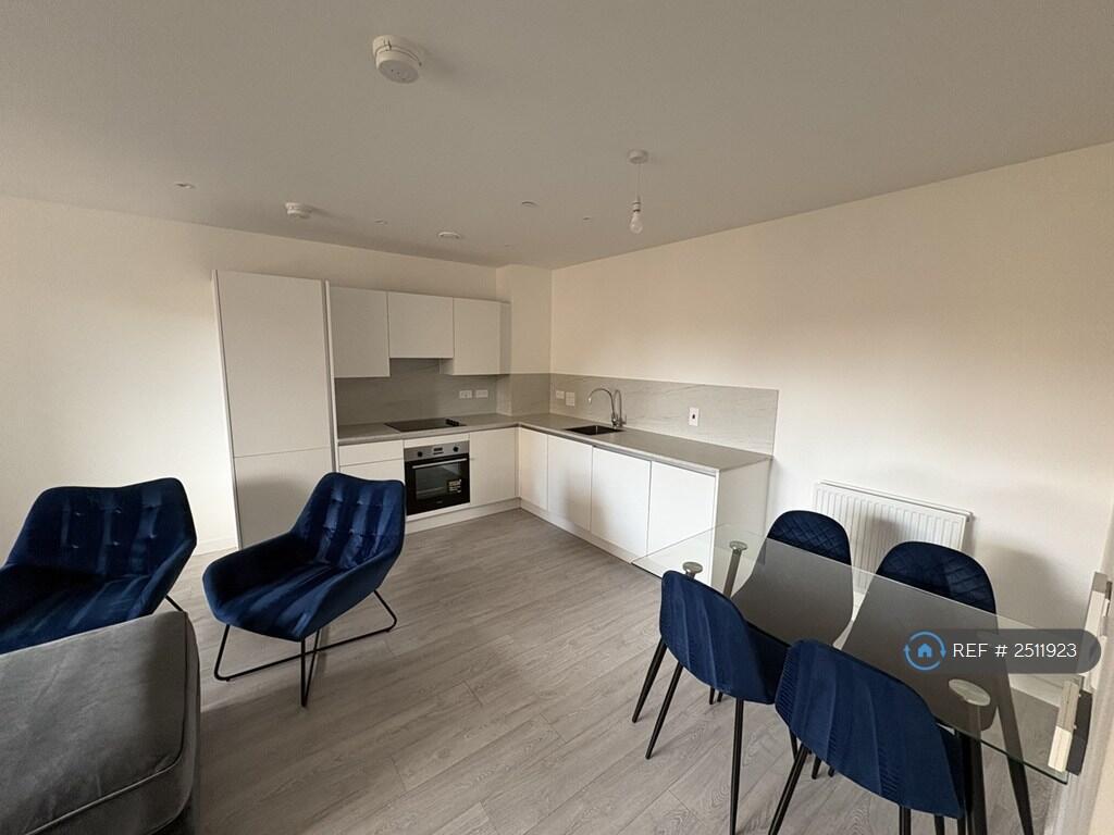 Kitchen + Reception Room (Furnished))