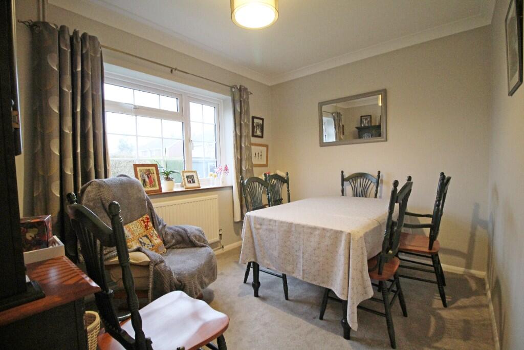 Bedroom/Dining