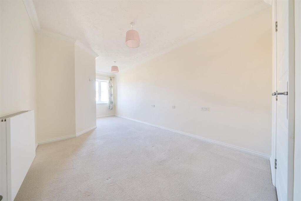 Bedroom.jpg