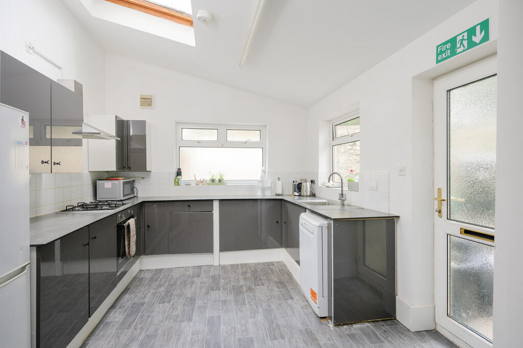 2 Newbridge Road-...