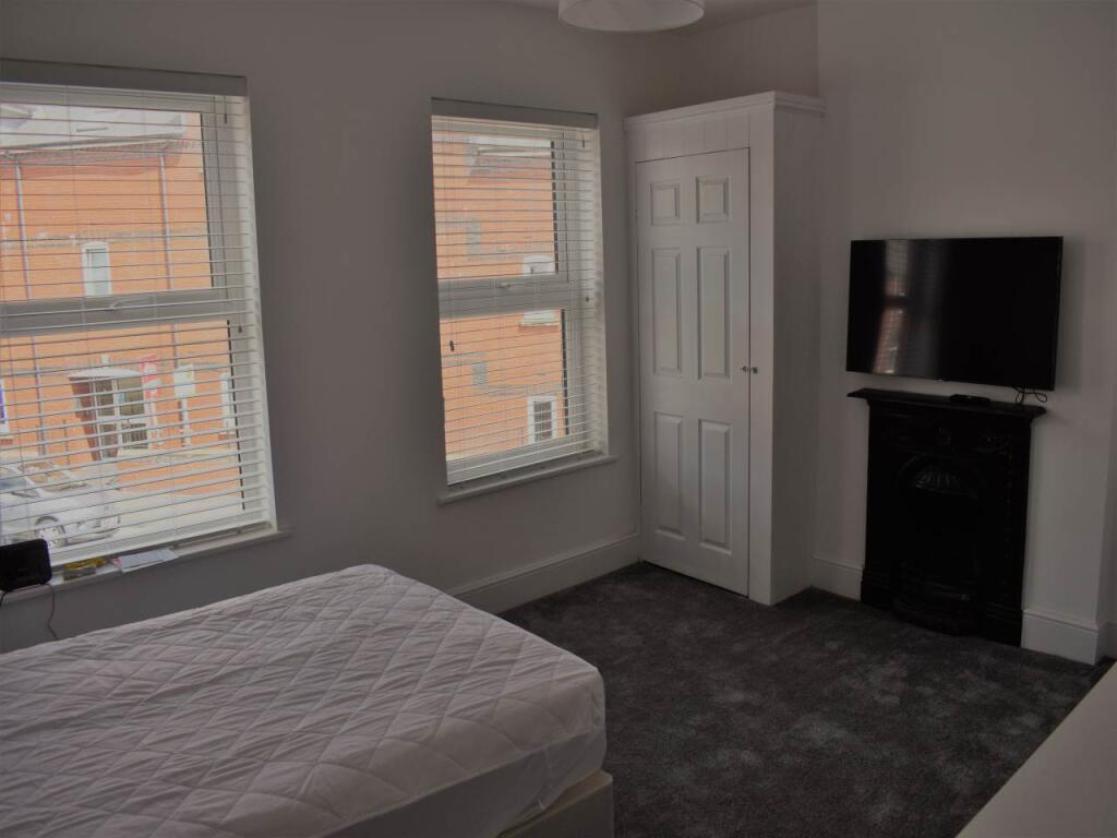 First Floor Front Be