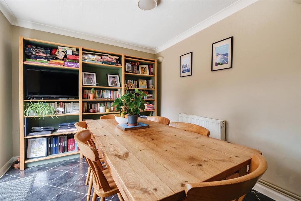 Kitchen/Breakfast Room