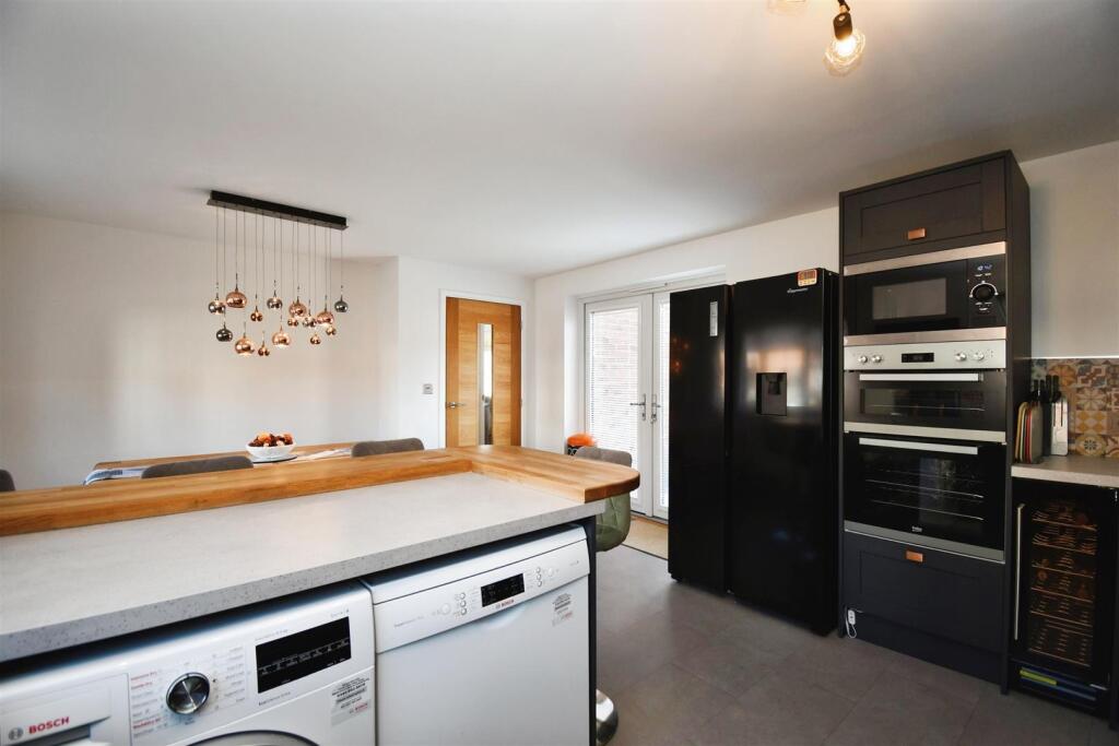Breakfast kitchen