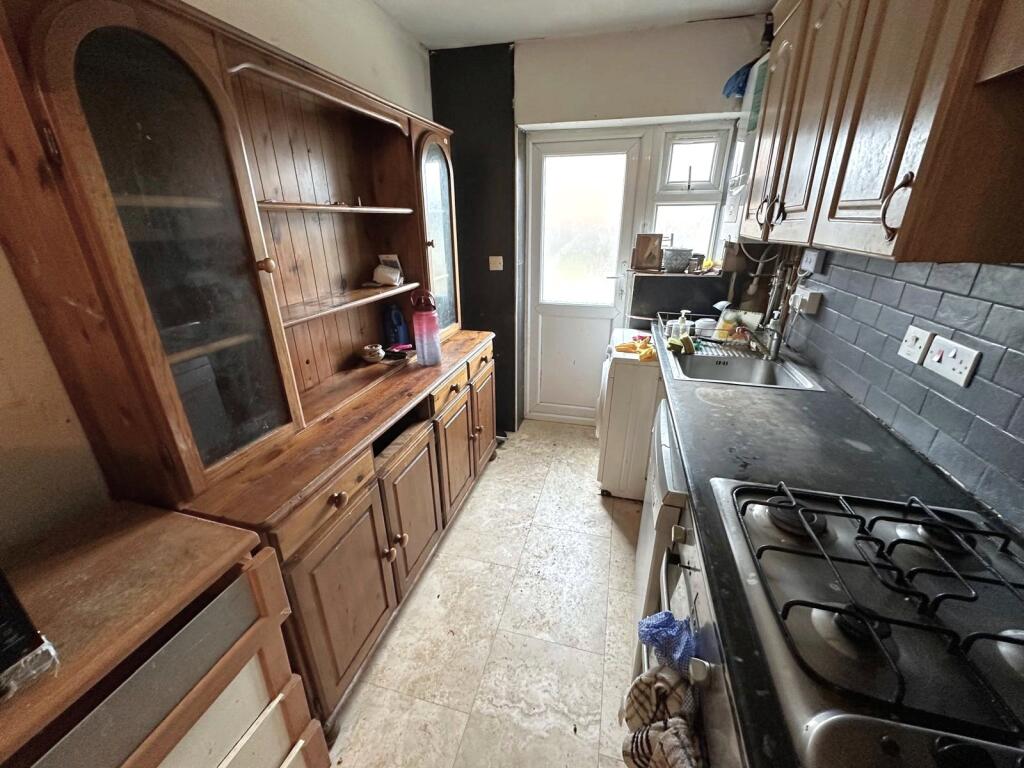 Kitchen (2)