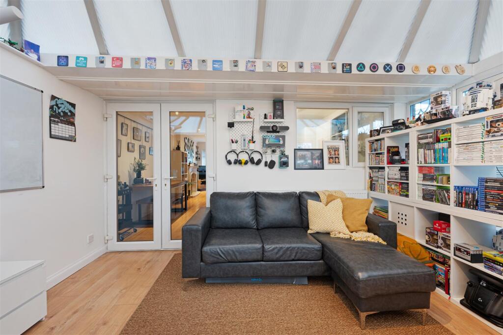 Conservatory (2).jpg