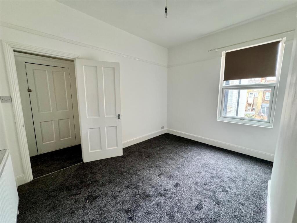 Bedroom2.jpg