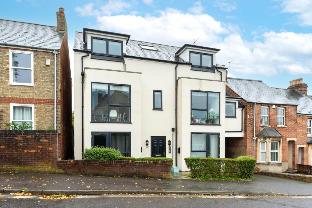 Flat 5 100 Crescent Road-01345