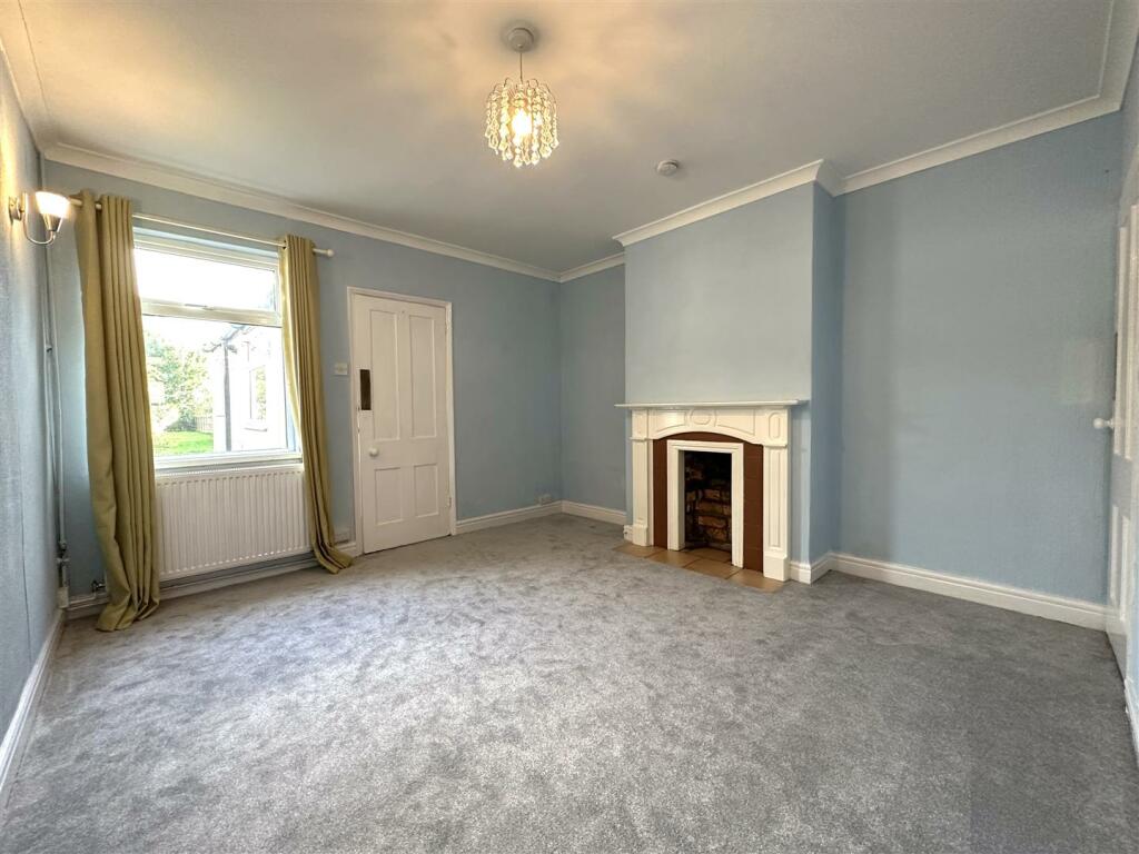 Dining Room 904