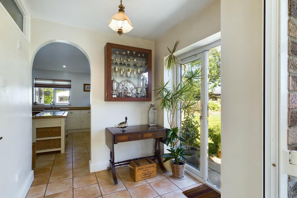 CAM01689G0-PR0418...