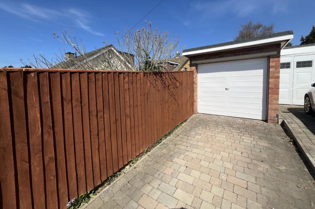 Garage &amp; Parking