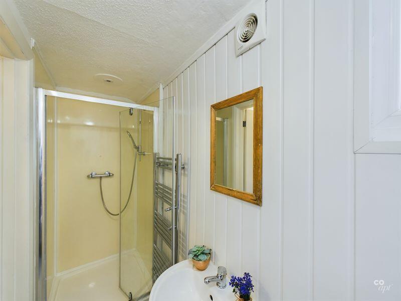 shower room 1 