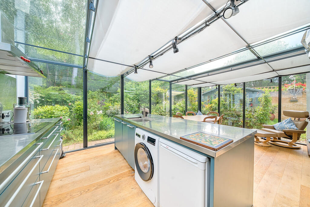 1299725-4-6839cc4...