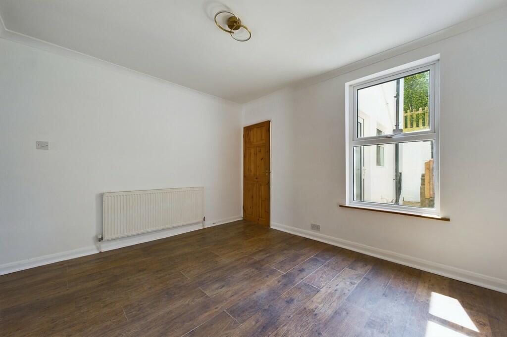 CAM01085G0-PR0396...