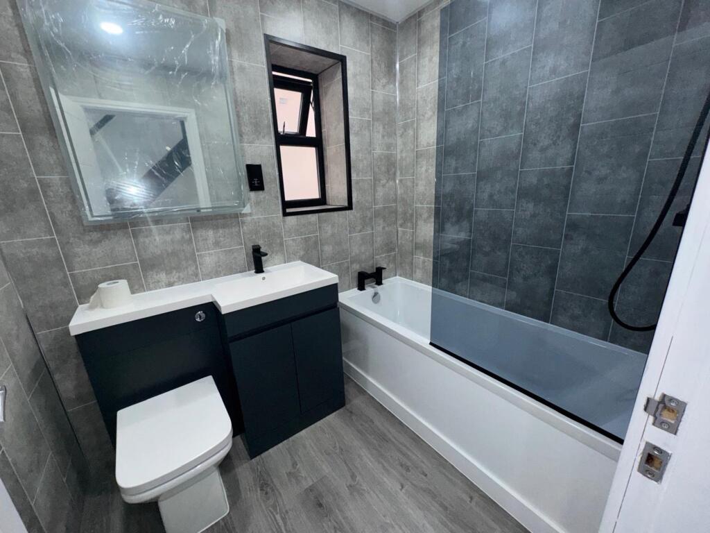 Main Bathroom