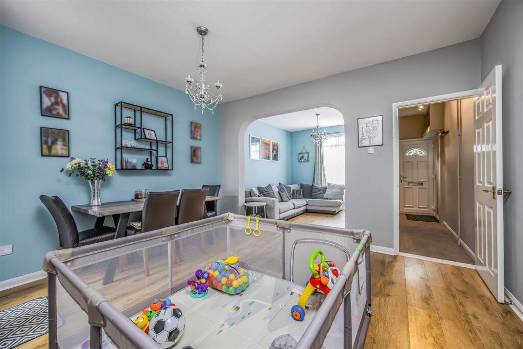 21 Toronto Road, Fratton-Small-PorticoMarketing-So