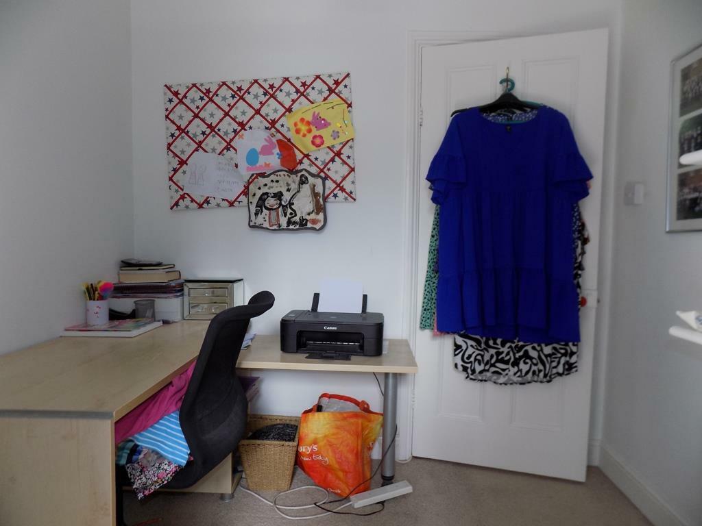 DRESSING ROOM / COT ROOM / STUDY