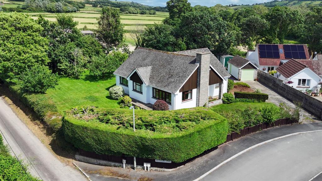 Newlands Front 3.jpg