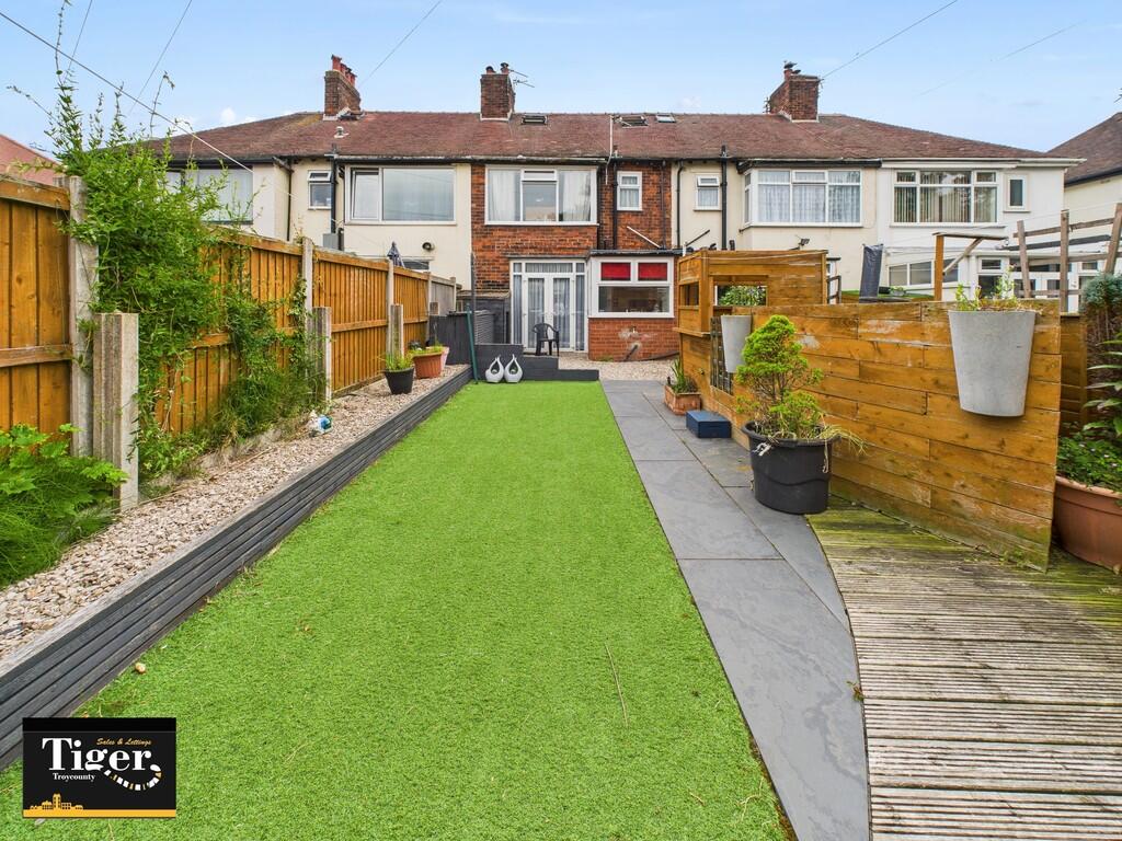 CAM02176G0-PR0627...