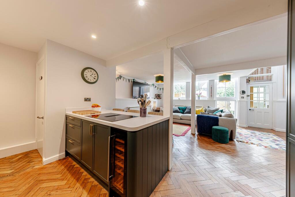 Kitchen/Living/Dining Room (4)