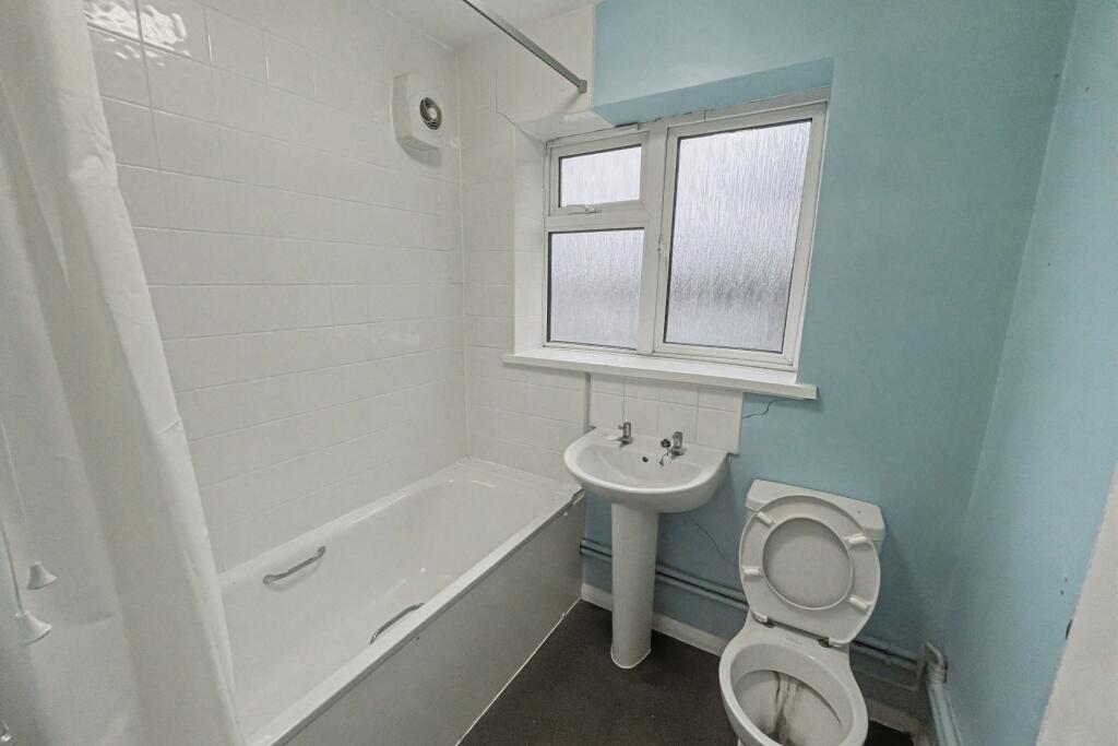 52 Kingscroft Road, Banstead, Surrey, SM7 3LY