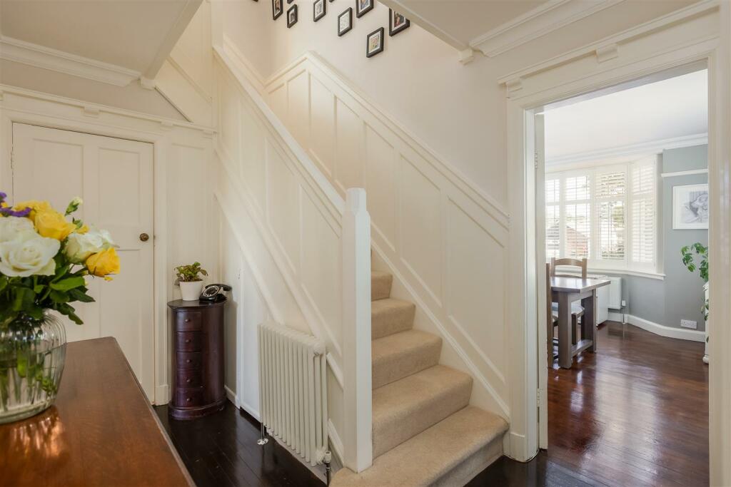 Ettington House Hallway-1.jpg