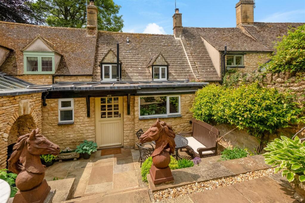 3 Church Cottages-10.jpg