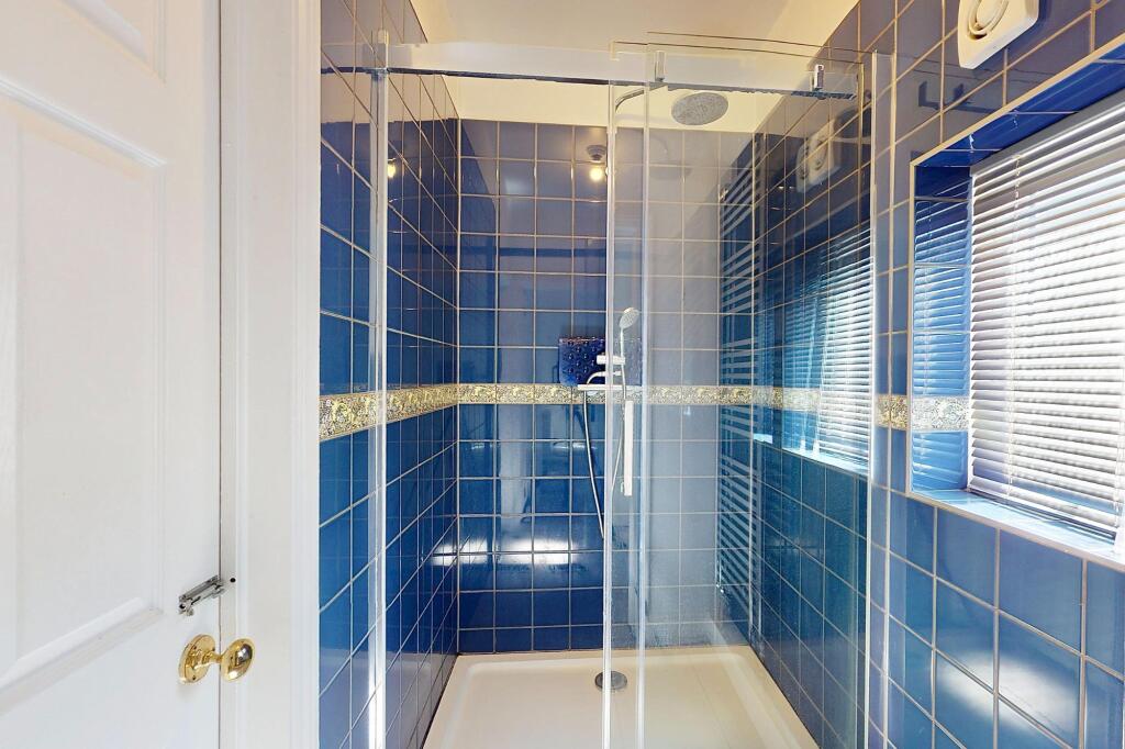 2 Thornbury Road, Isleworth TW7 4HG