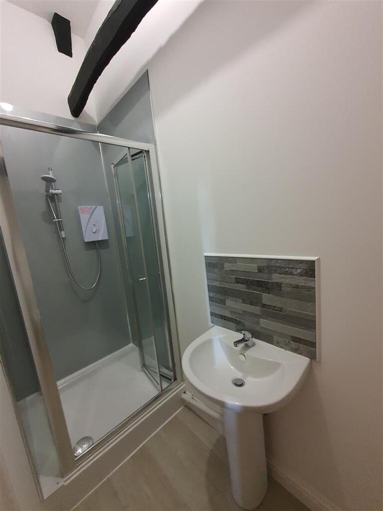 Hamblin Court, Rushden