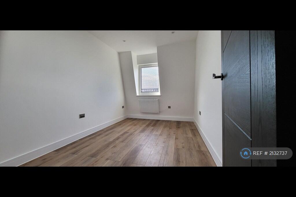 Flat 6b - Second Bedroom