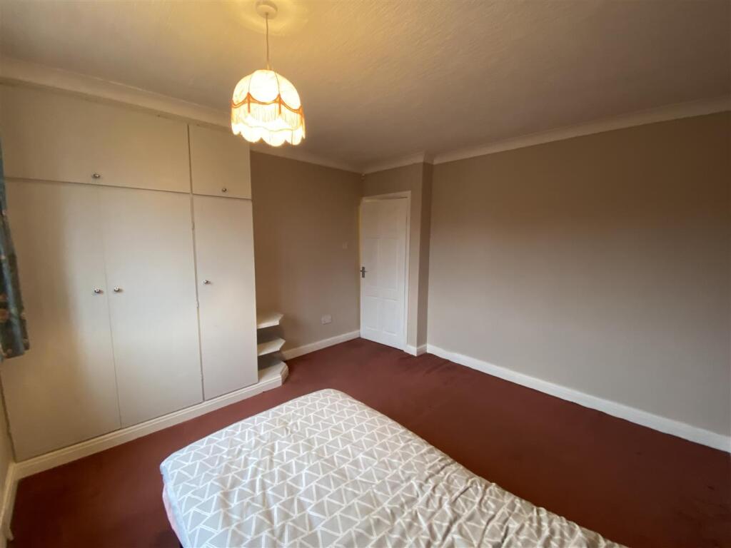Bedroom no.3 front double: