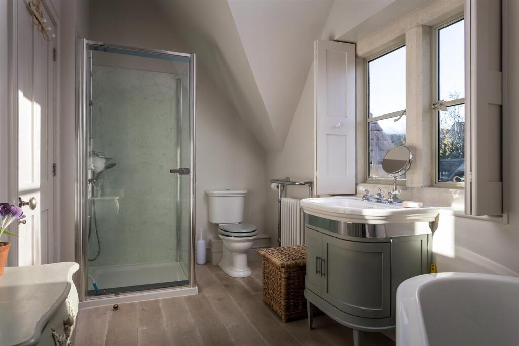 63 - Dovecote Cottage - GL7 5NG - Web.jpg