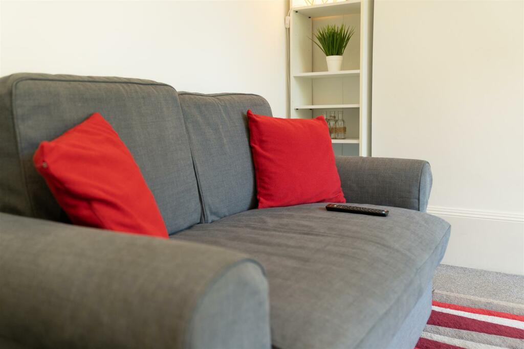 2022-09-17-Onyx-Apartments-2-072.jpg