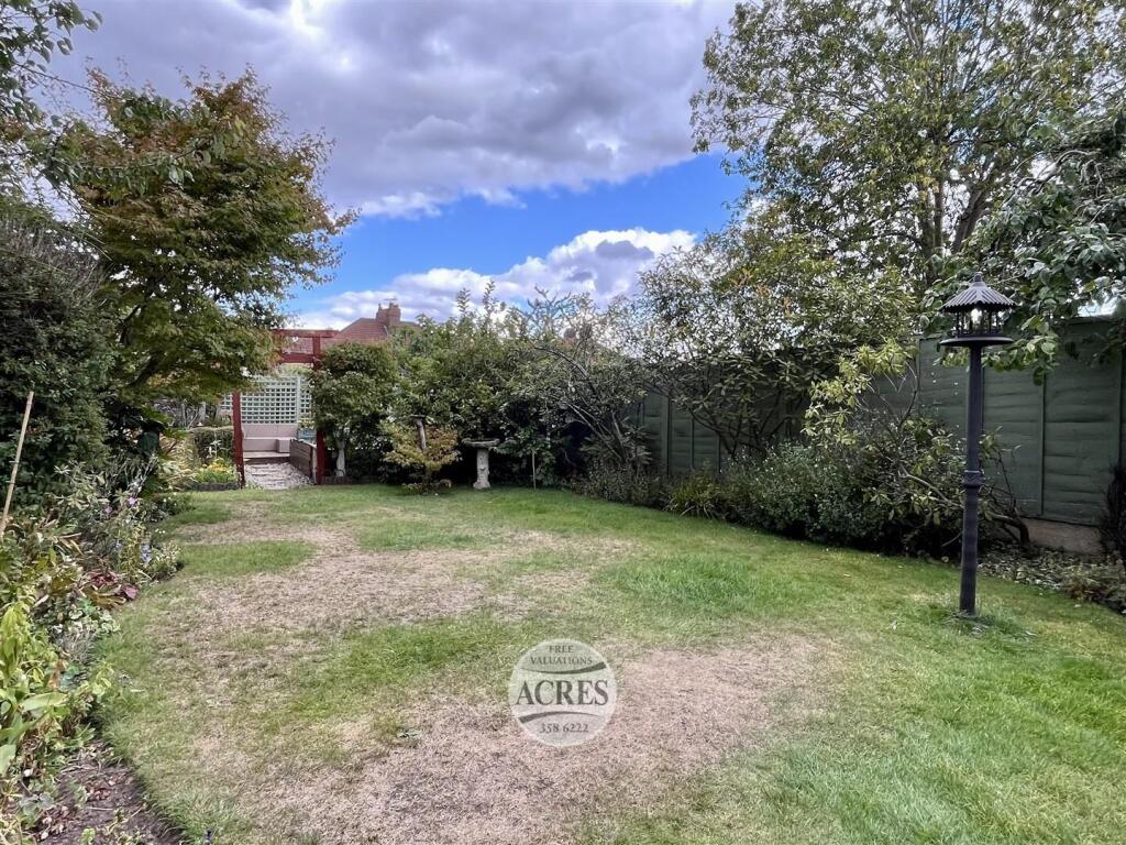 image00004 (Large).jpg