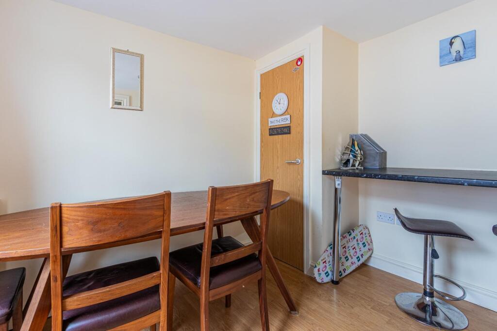 Rhymney Street 70 (3 of 18).jpg