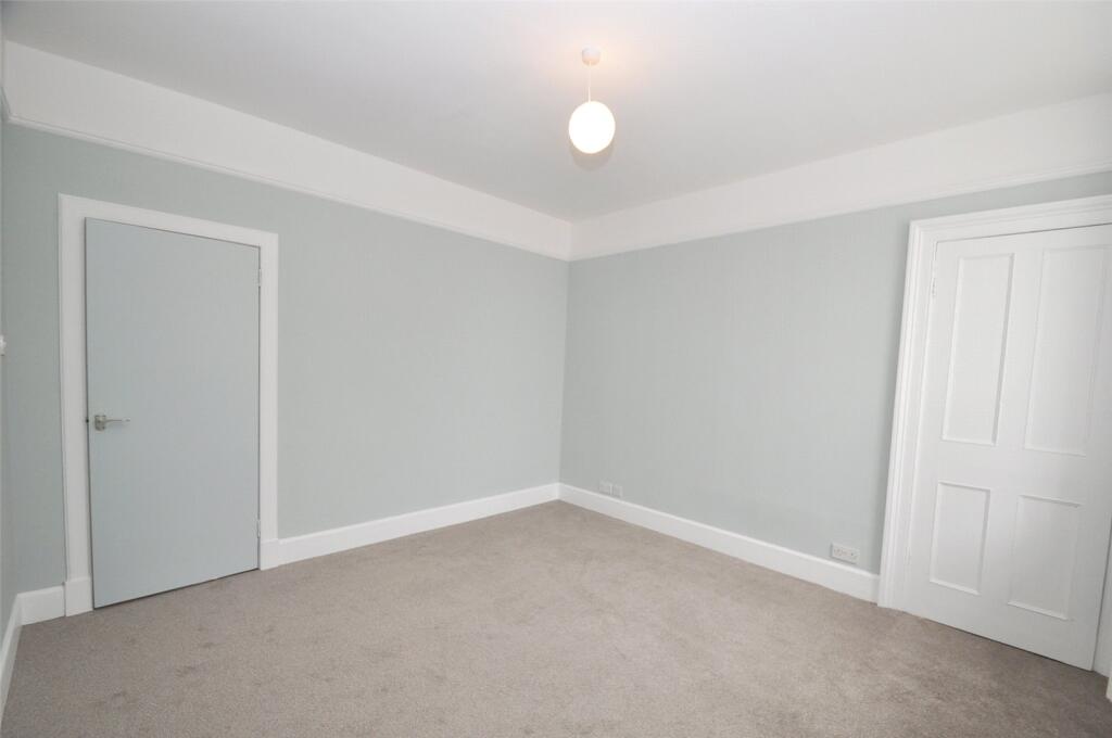 Bedroom 2 (2)