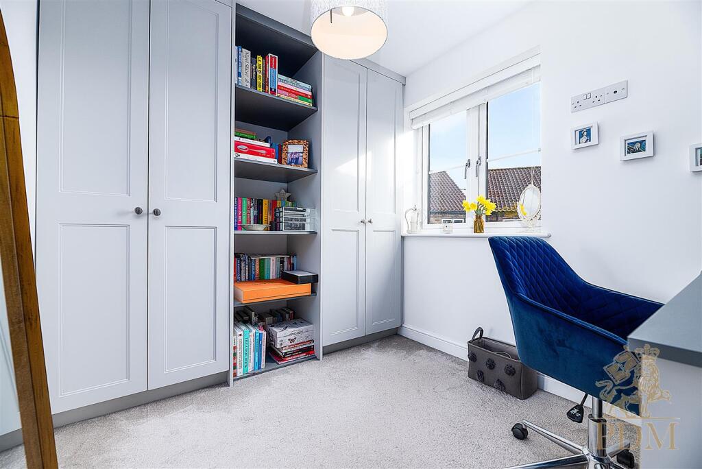 6 Byron Close Colwick Nottingham NG2 4BL